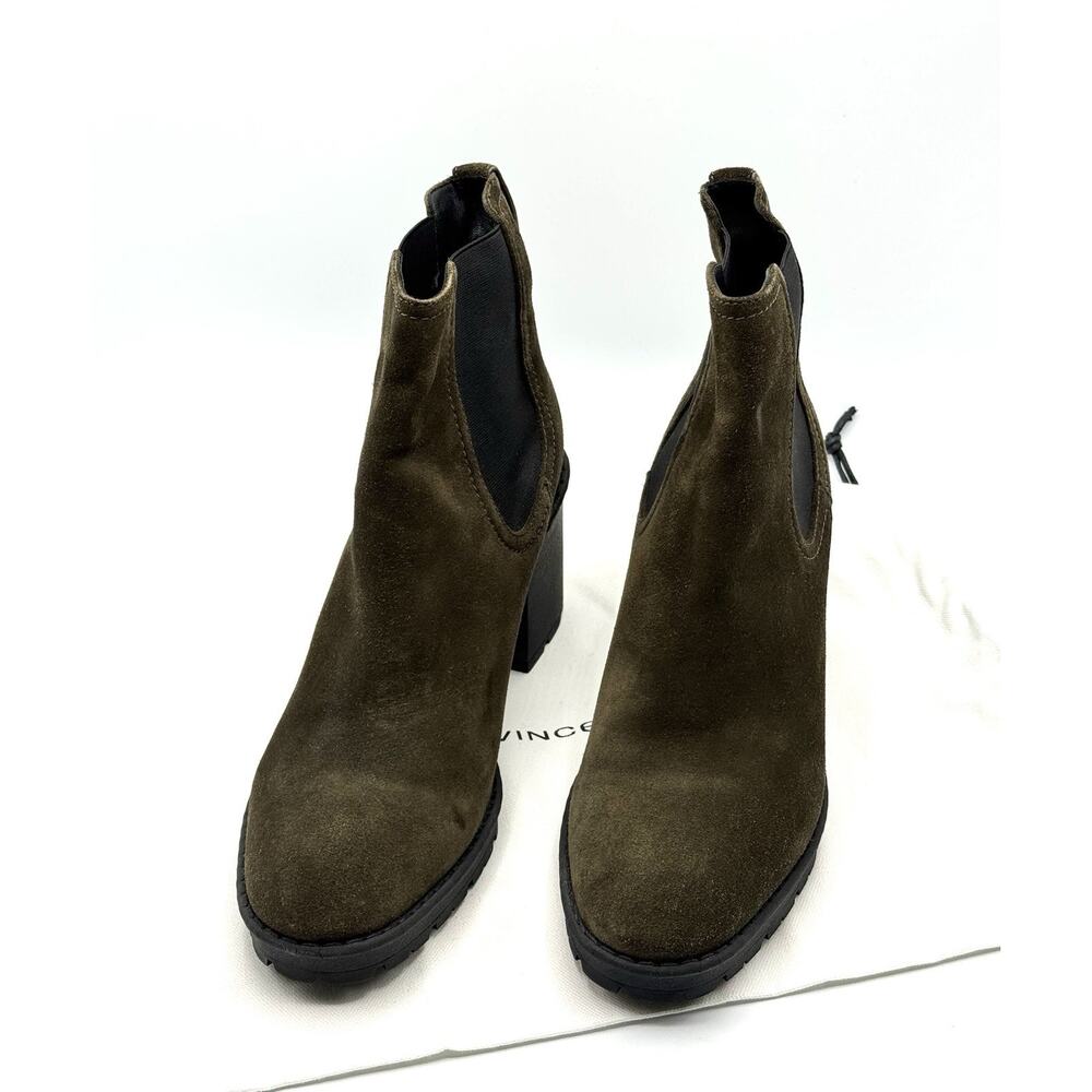 VINCE Water Repellant Suede Chelsea Ankle Boot Army Green Sz 10 MSRP $400 Block